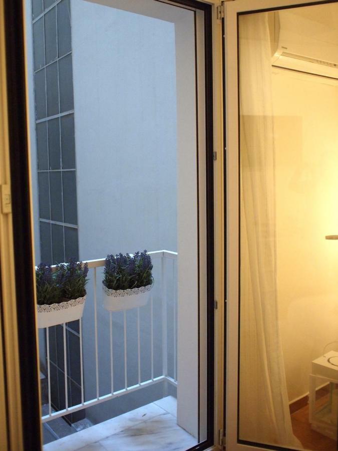 Charming Studio Posh Quartier Афіни Екстер'єр фото