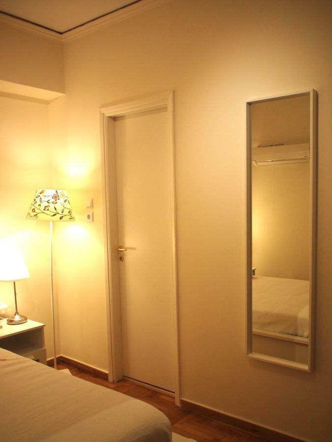 Charming Studio Posh Quartier Афіни Екстер'єр фото